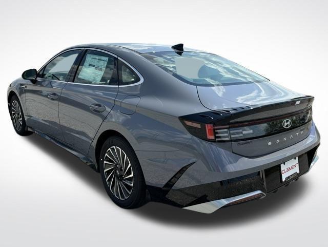 new 2024 Hyundai Sonata Hybrid car, priced at $32,076