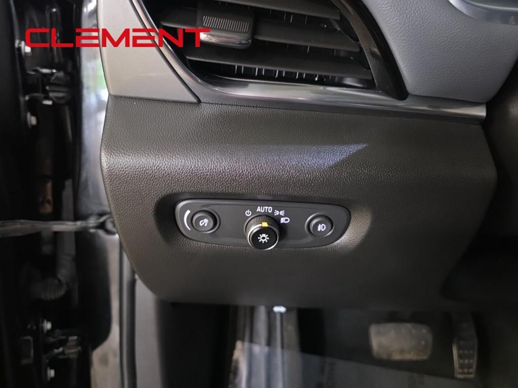 used 2021 Chevrolet Traverse car, priced at $23,500