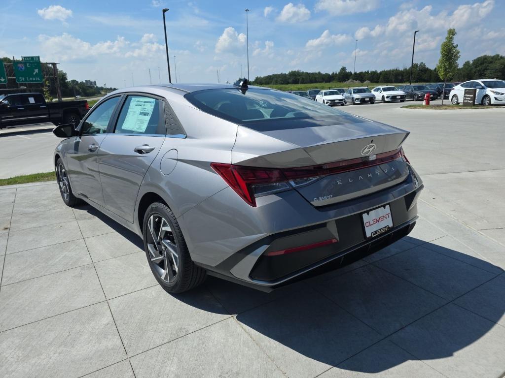 new 2025 Hyundai Elantra car, priced at $23,001