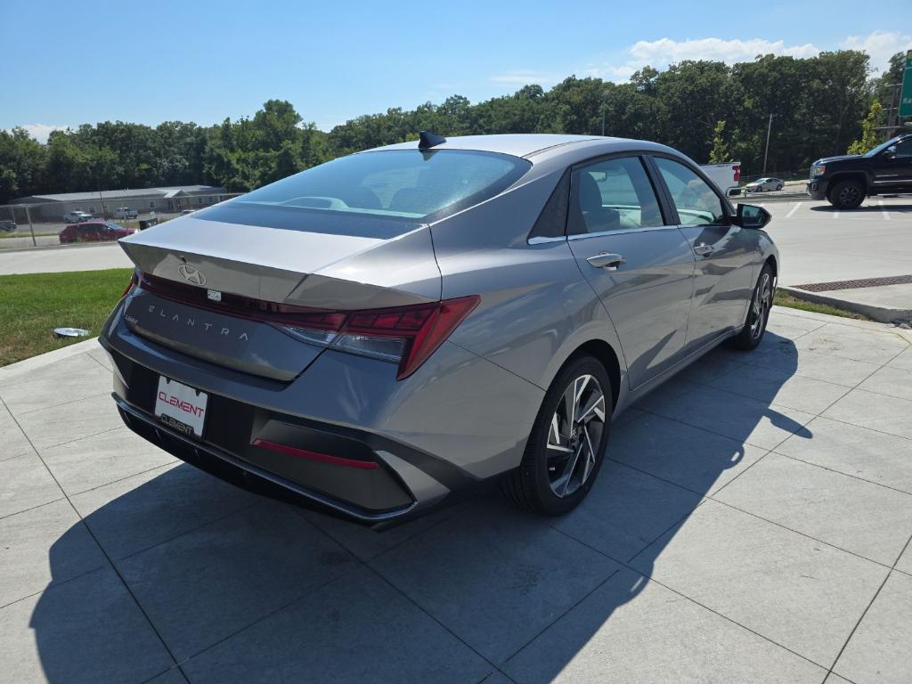 new 2025 Hyundai Elantra car, priced at $23,001