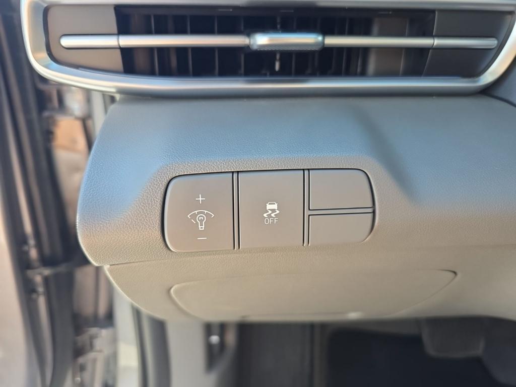 new 2025 Hyundai Elantra car, priced at $23,001