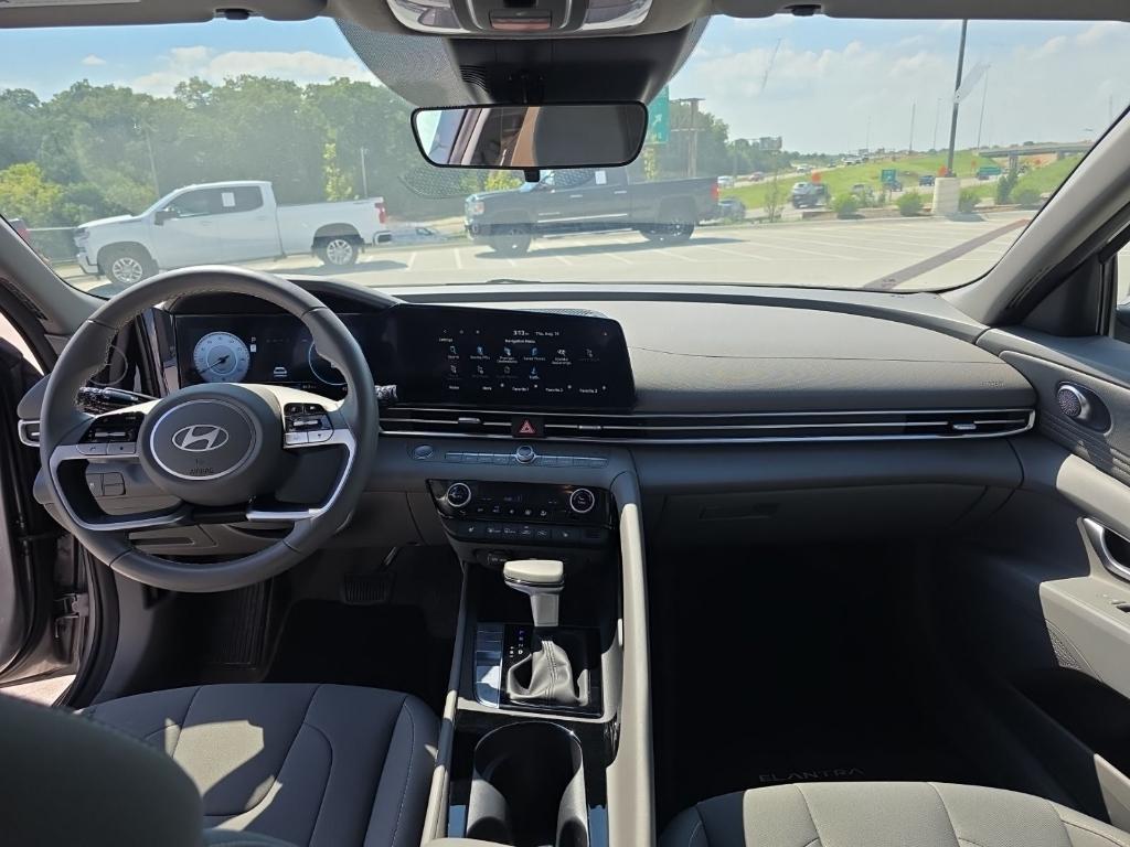 new 2025 Hyundai Elantra car, priced at $23,001