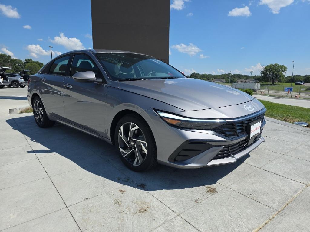new 2025 Hyundai Elantra car, priced at $23,001