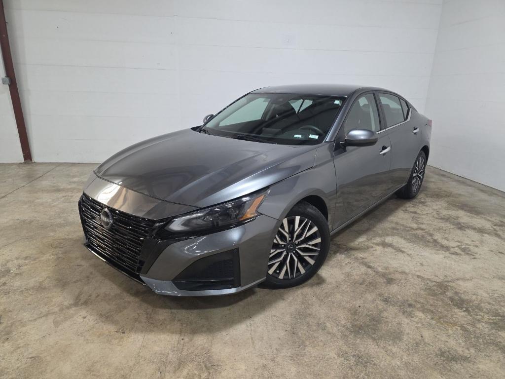 used 2023 Nissan Altima car, priced at $19,000