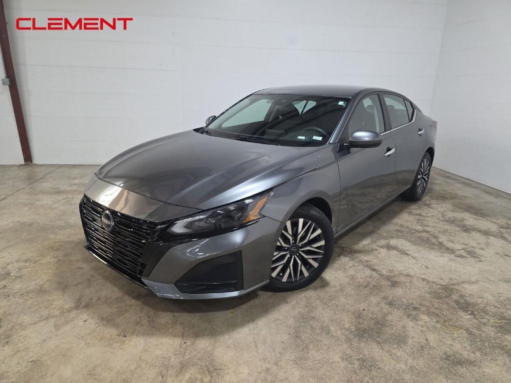 used 2023 Nissan Altima car, priced at $18,000