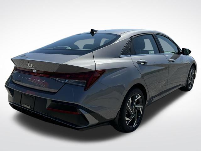 new 2024 Hyundai Elantra car, priced at $25,972