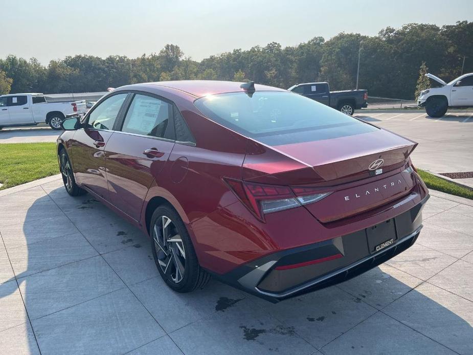 new 2025 Hyundai Elantra car, priced at $26,156