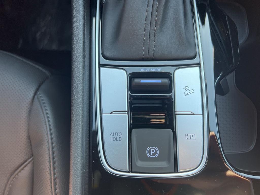 used 2025 Hyundai SANTA CRUZ car, priced at $30,753