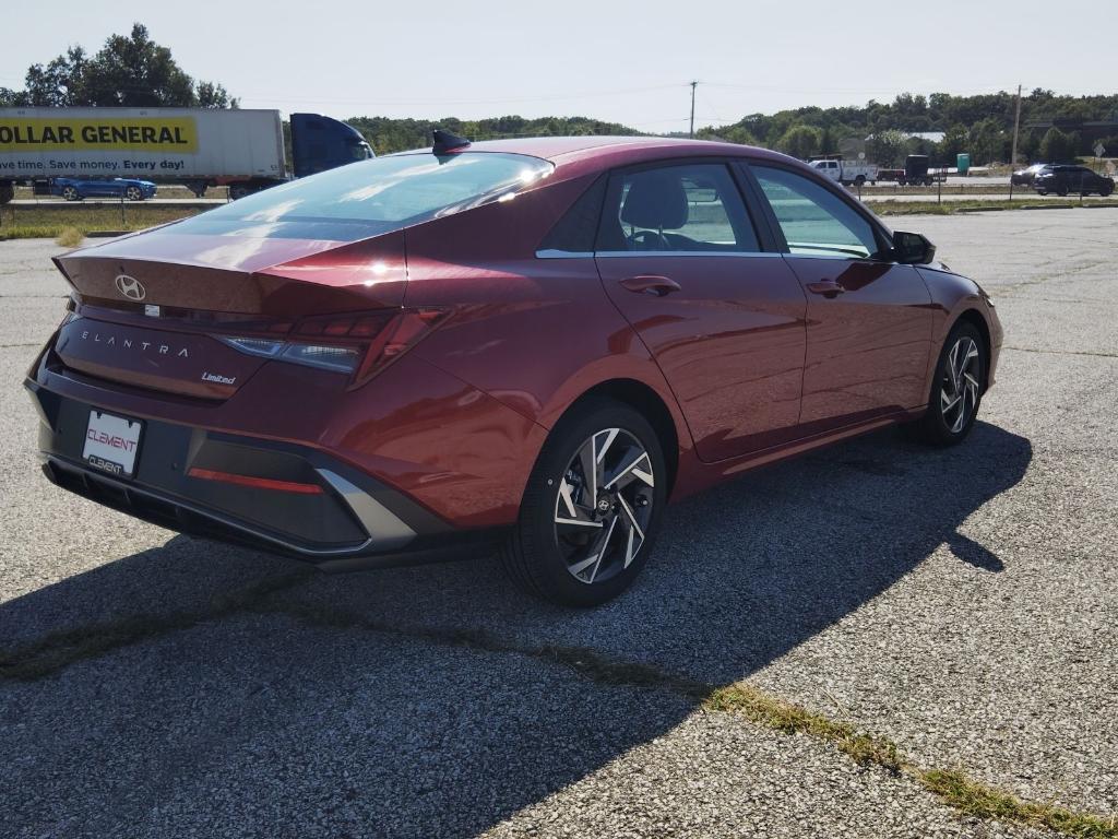 new 2024 Hyundai Elantra car, priced at $27,669