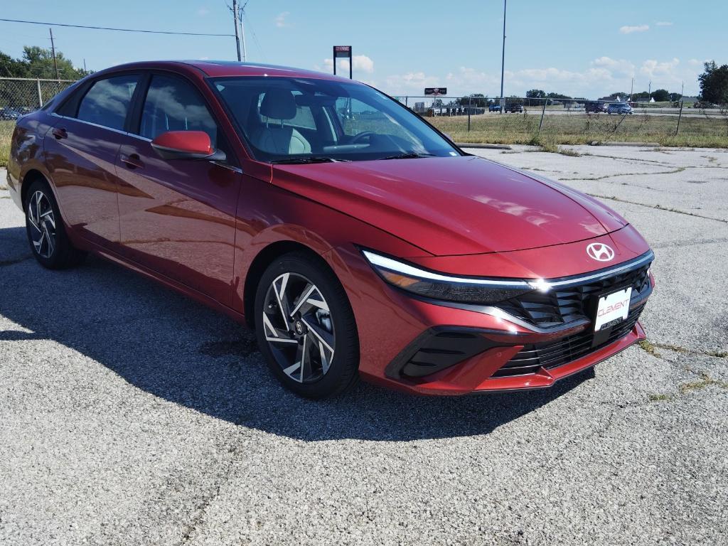 new 2024 Hyundai Elantra car, priced at $27,669