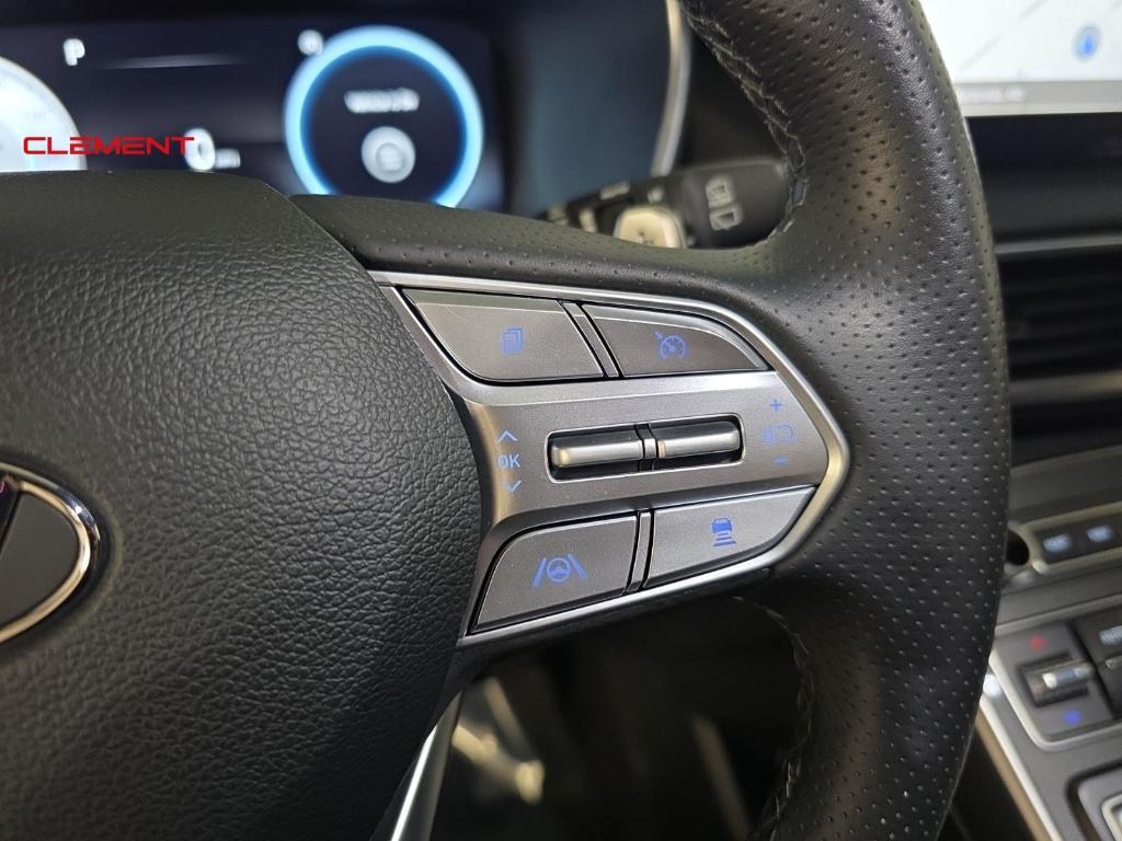 used 2022 Hyundai Santa Fe car, priced at $28,500
