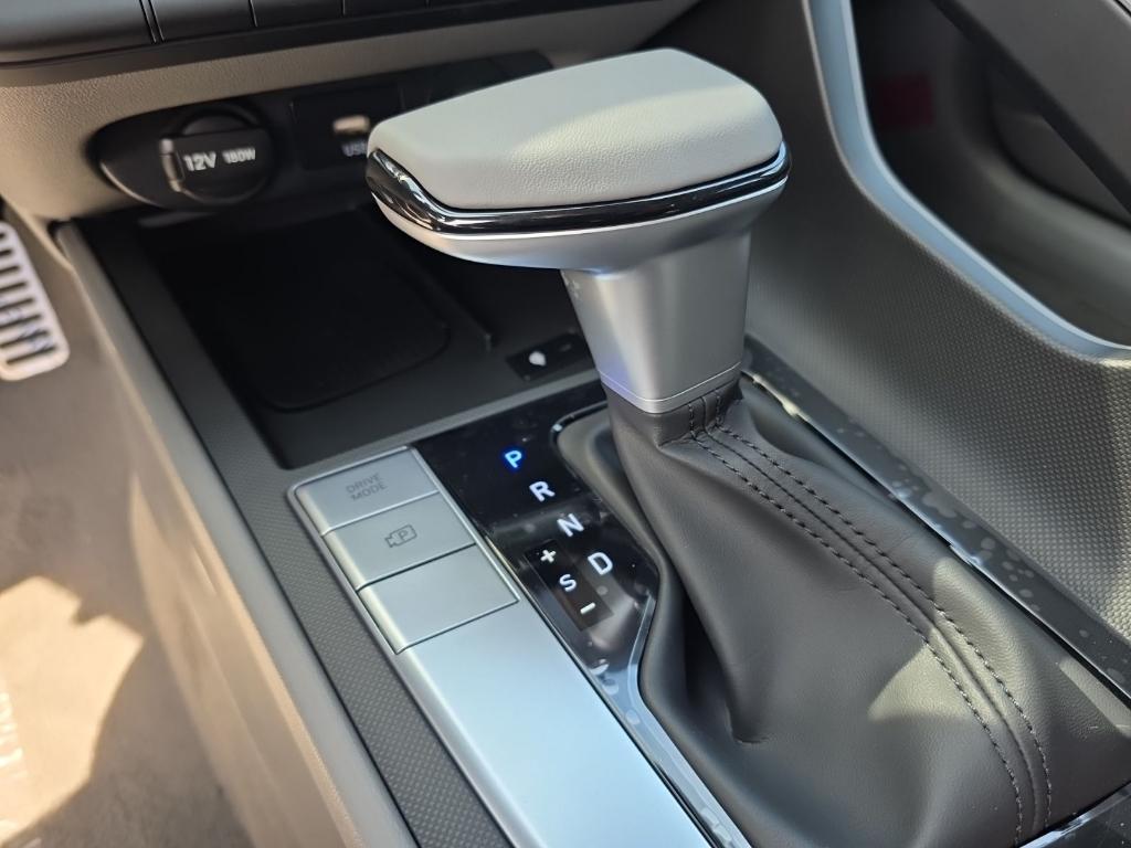new 2025 Hyundai Elantra car, priced at $23,875