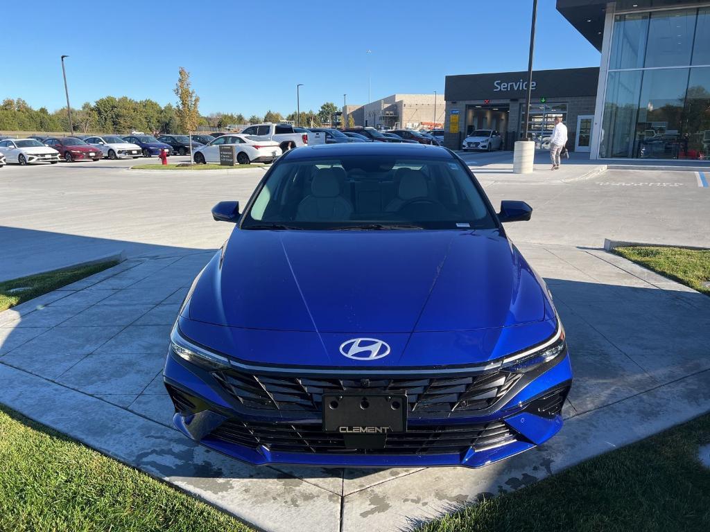 new 2024 Hyundai Elantra car, priced at $27,679