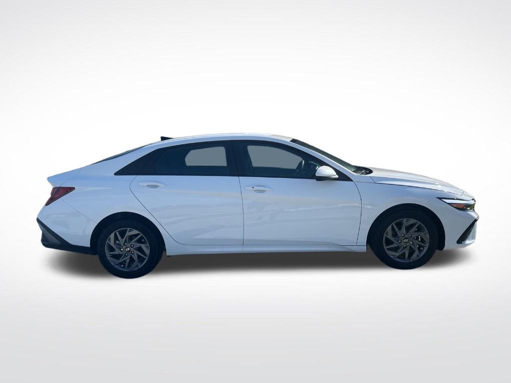 new 2024 Hyundai Elantra car, priced at $24,718