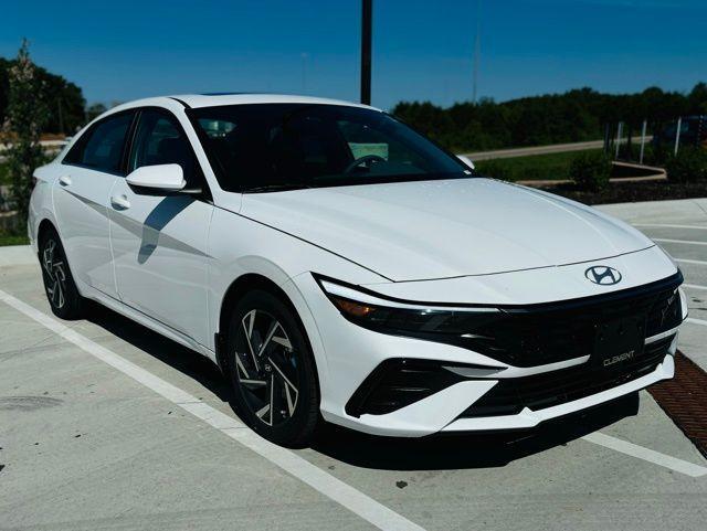 new 2024 Hyundai Elantra car, priced at $26,446