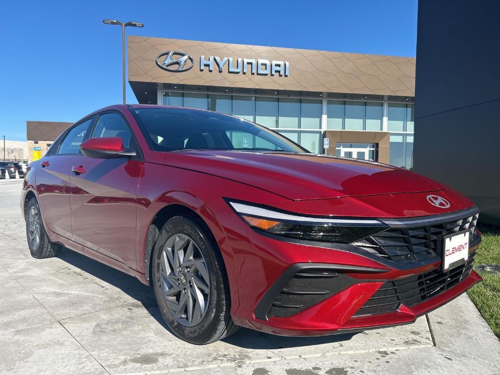 new 2024 Hyundai Elantra car, priced at $24,277