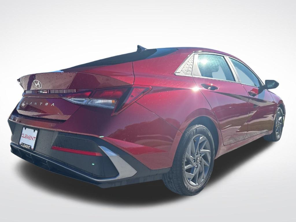 new 2024 Hyundai Elantra car, priced at $24,277