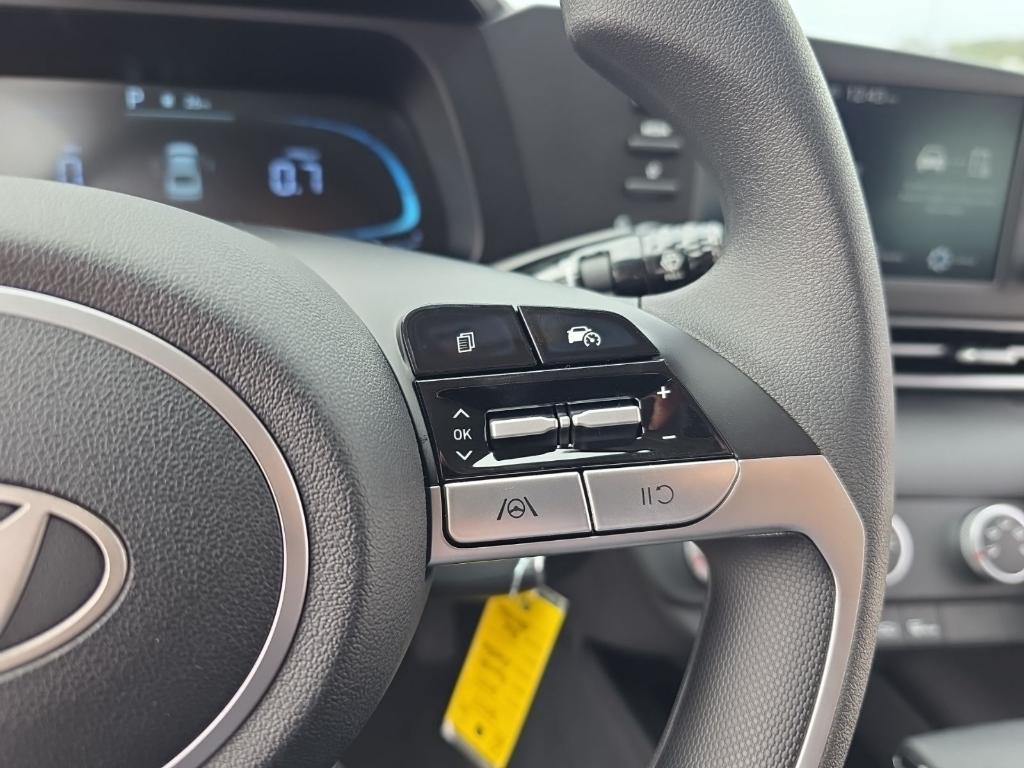 new 2025 Hyundai Elantra car, priced at $21,818