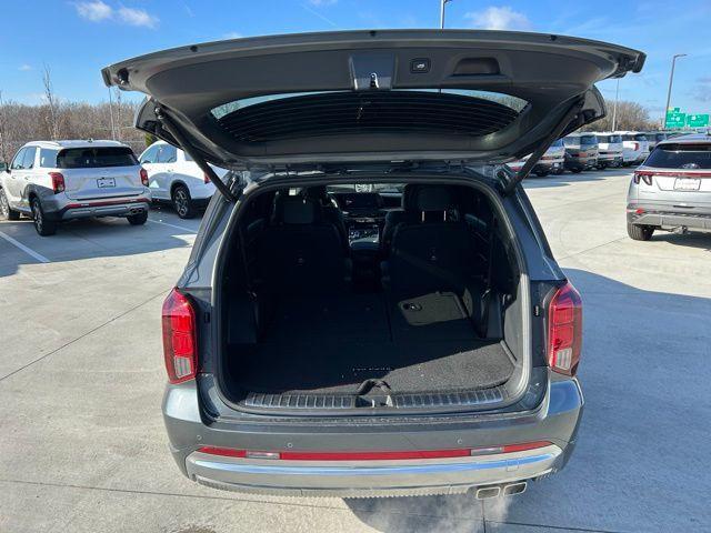 new 2025 Hyundai Palisade car, priced at $52,175