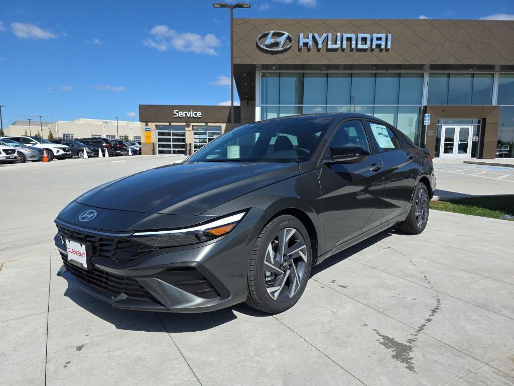 new 2025 Hyundai Elantra car, priced at $23,904