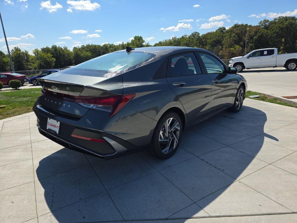 new 2025 Hyundai Elantra car, priced at $23,904