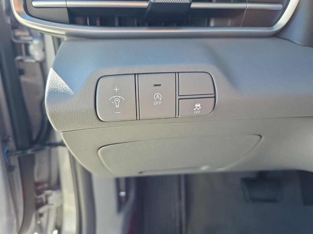 new 2025 Hyundai Elantra car, priced at $21,533