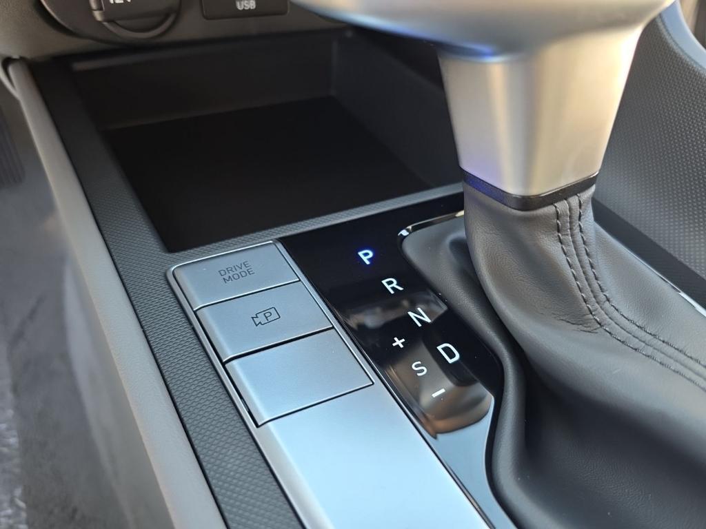 new 2025 Hyundai Elantra car, priced at $21,533