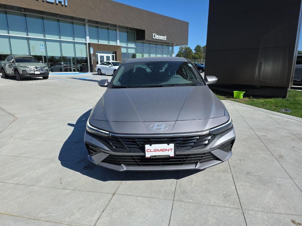 new 2025 Hyundai Elantra car, priced at $21,533