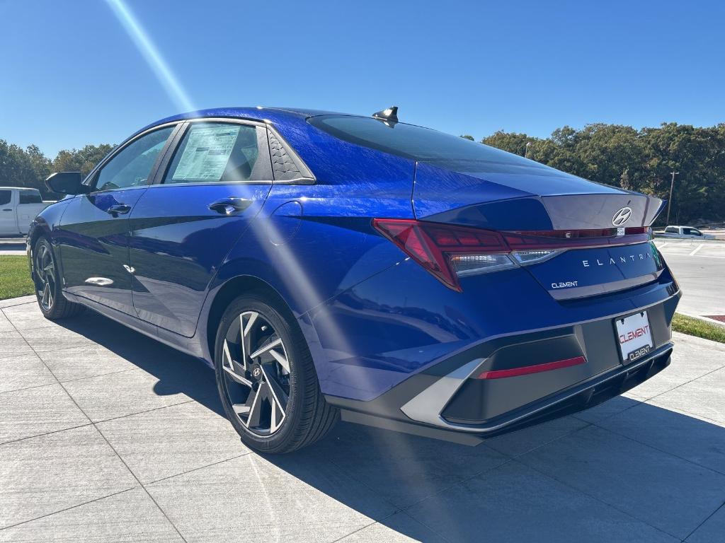 new 2024 Hyundai Elantra car, priced at $25,966