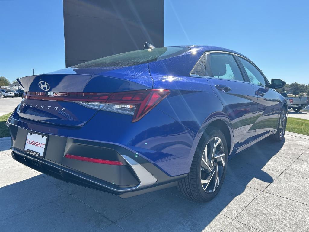 new 2024 Hyundai Elantra car, priced at $25,966