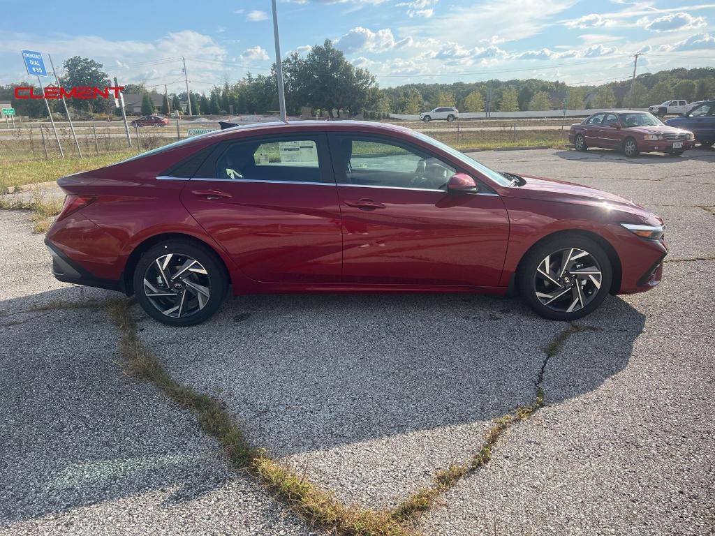 new 2024 Hyundai Elantra car, priced at $25,972