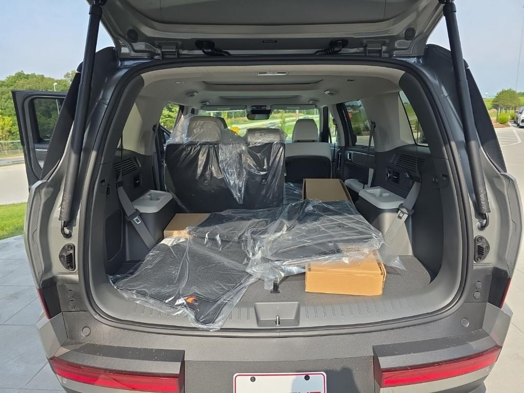 new 2026 Hyundai SANTA FE HEV car, priced at $42,751