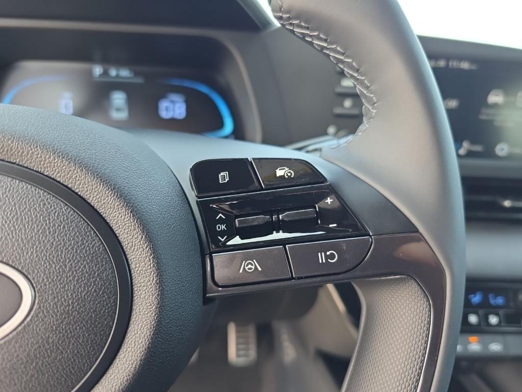 new 2025 Hyundai Elantra car, priced at $21,369