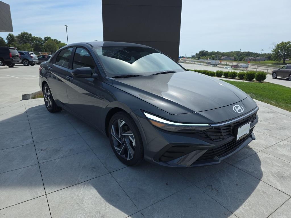 new 2025 Hyundai Elantra car, priced at $21,369