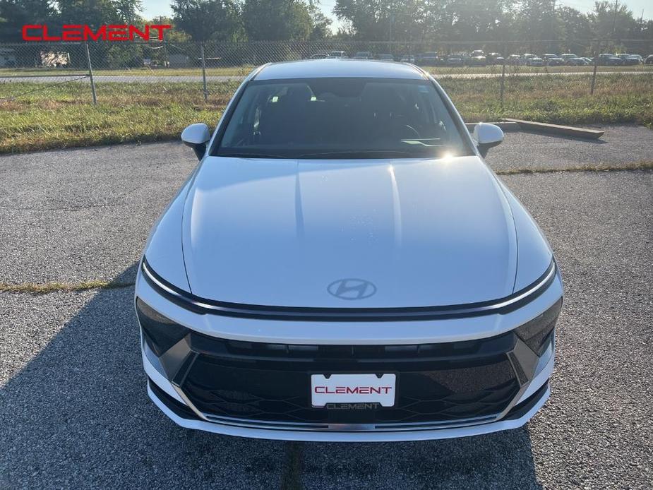 new 2024 Hyundai Sonata car, priced at $27,300