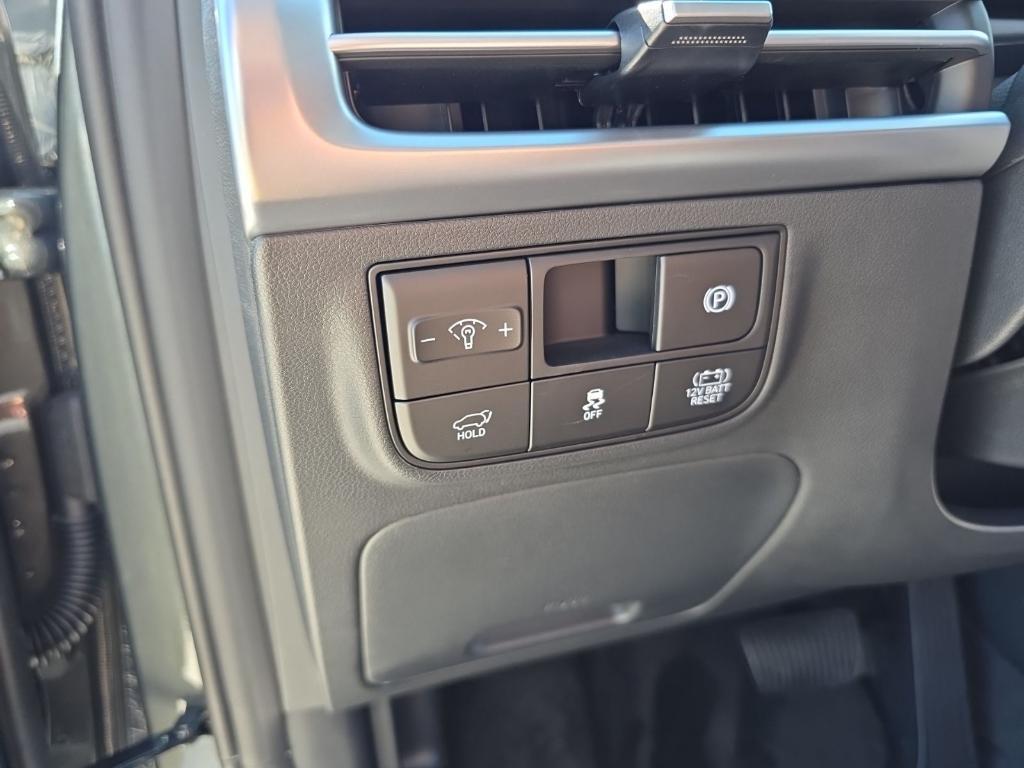 new 2025 Hyundai TUCSON Hybrid car, priced at $31,153