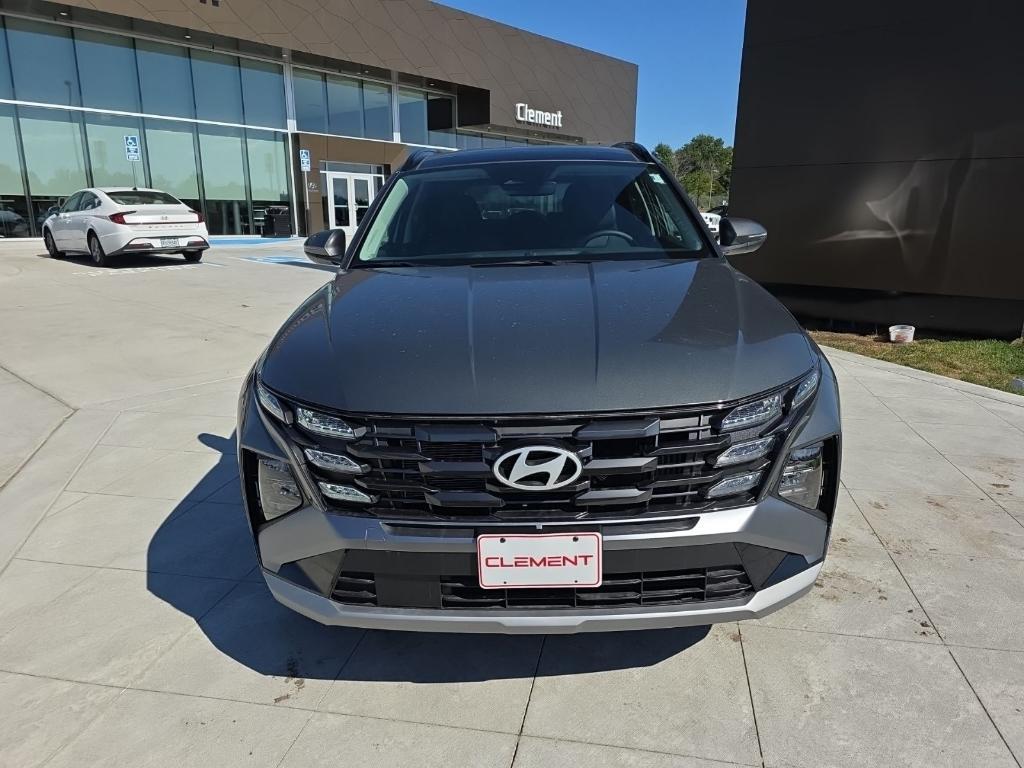 new 2025 Hyundai TUCSON Hybrid car, priced at $31,153