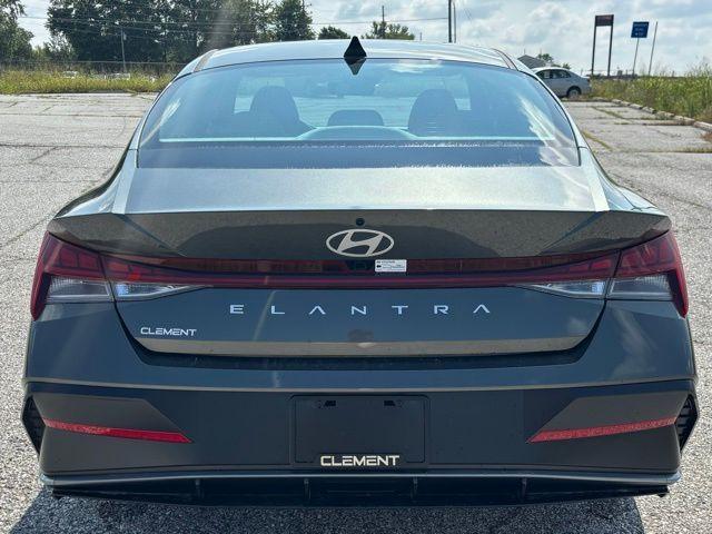 new 2024 Hyundai Elantra car, priced at $25,986