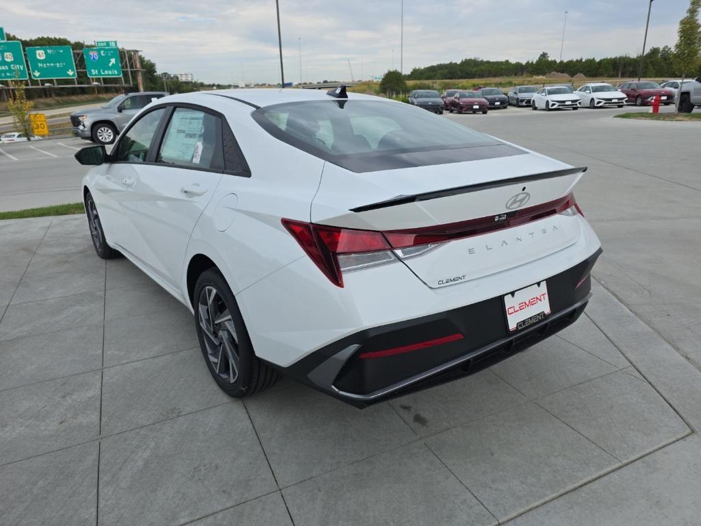 new 2025 Hyundai Elantra car, priced at $21,765