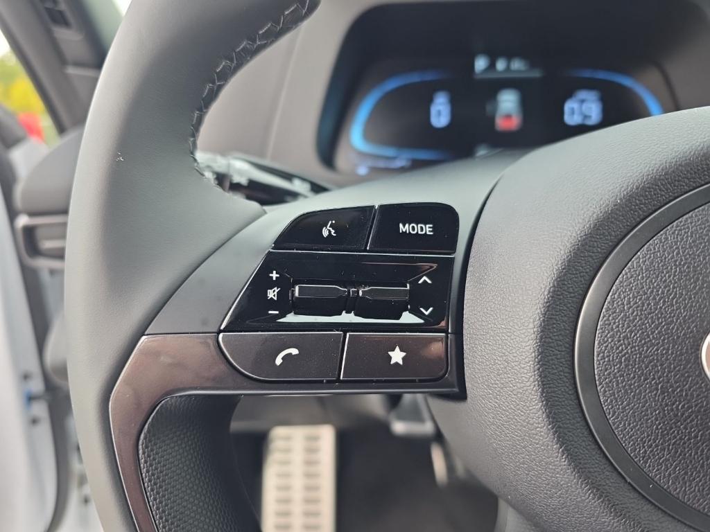 new 2025 Hyundai Elantra car, priced at $21,765