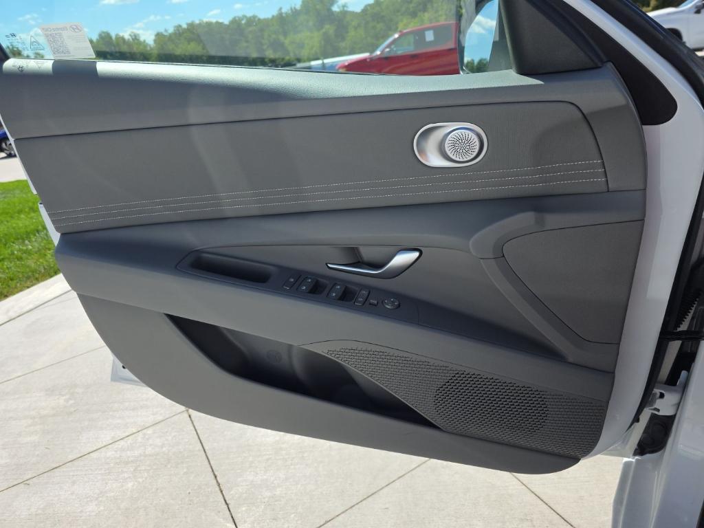 new 2025 Hyundai Elantra car, priced at $21,835