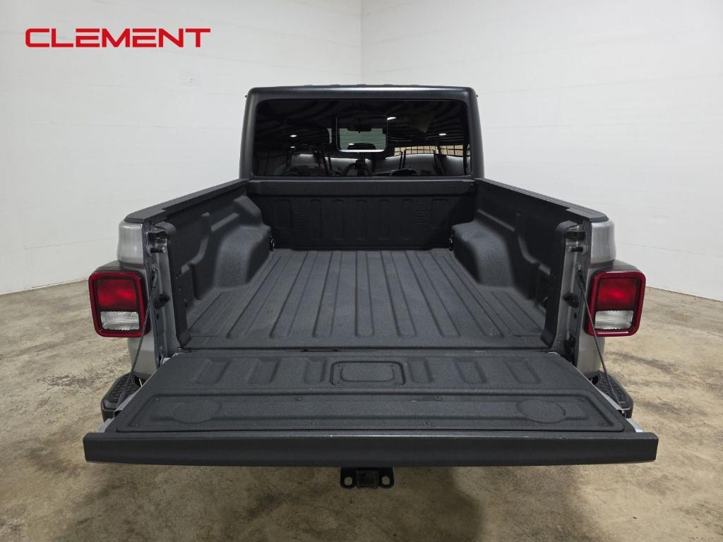 used 2021 Jeep Gladiator car, priced at $27,750