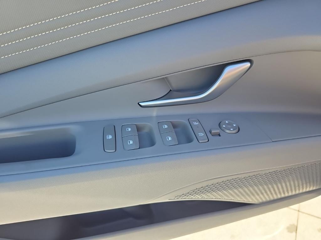 new 2025 Hyundai Elantra car, priced at $21,369