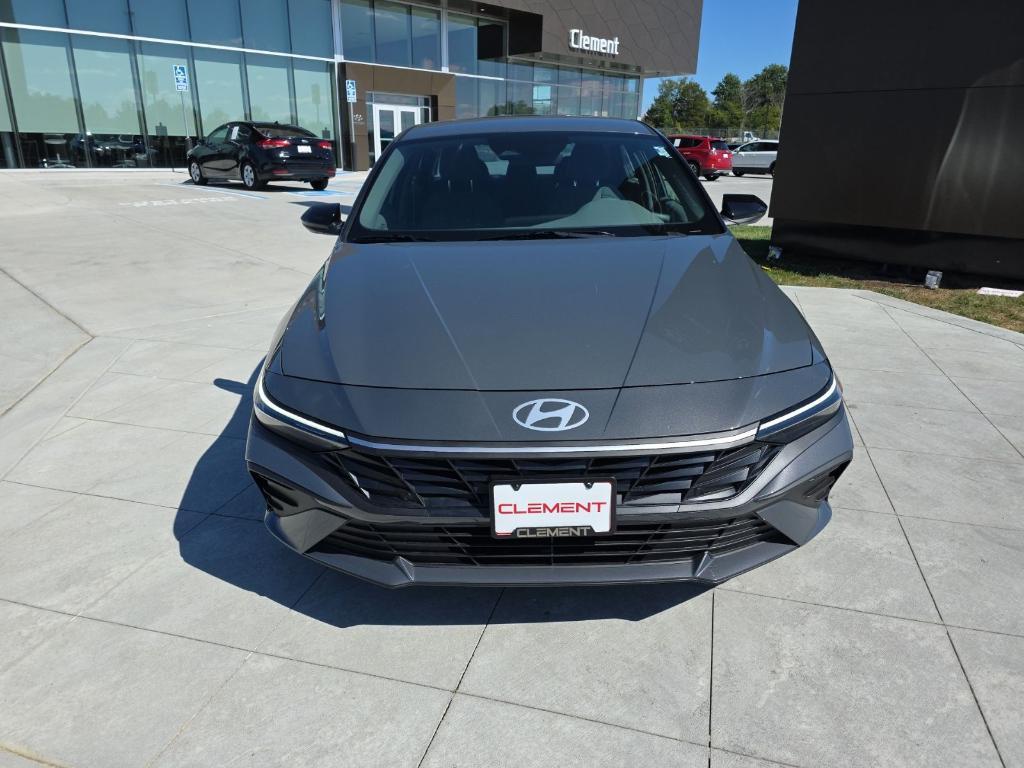 new 2025 Hyundai Elantra car, priced at $21,369