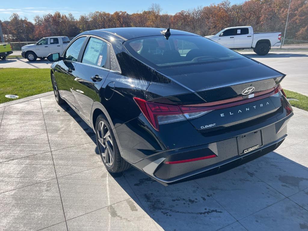 new 2025 Hyundai Elantra car, priced at $25,695