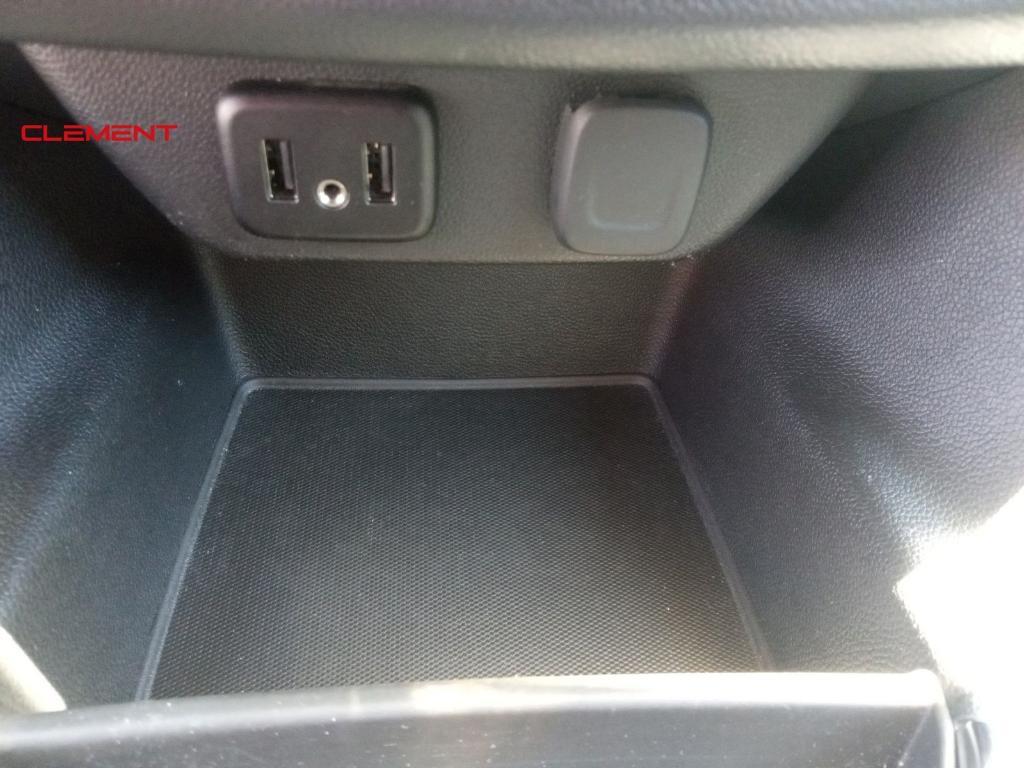 used 2021 Chevrolet Traverse car, priced at $21,000