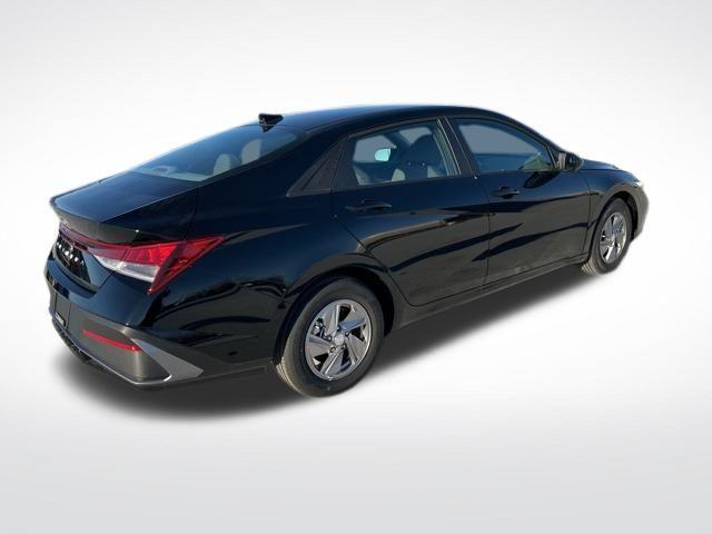 new 2024 Hyundai Elantra car, priced at $22,566