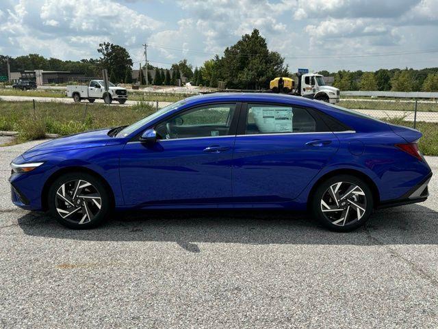 new 2024 Hyundai Elantra car, priced at $25,958