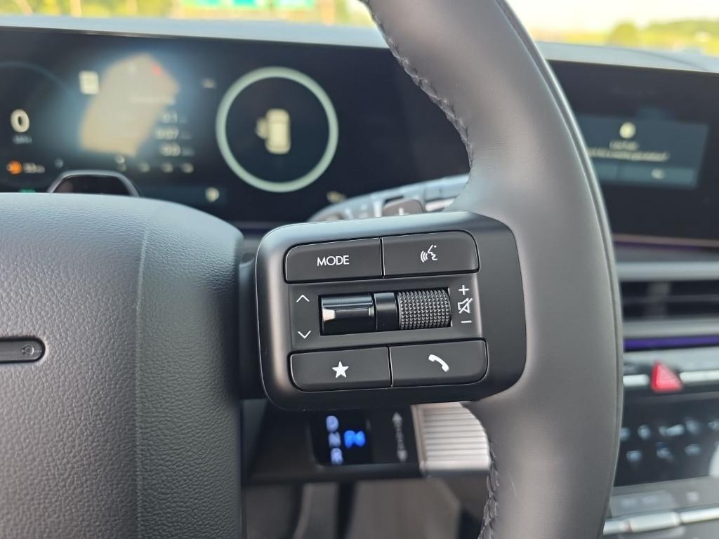 new 2025 Hyundai SANTA FE HEV car, priced at $43,534