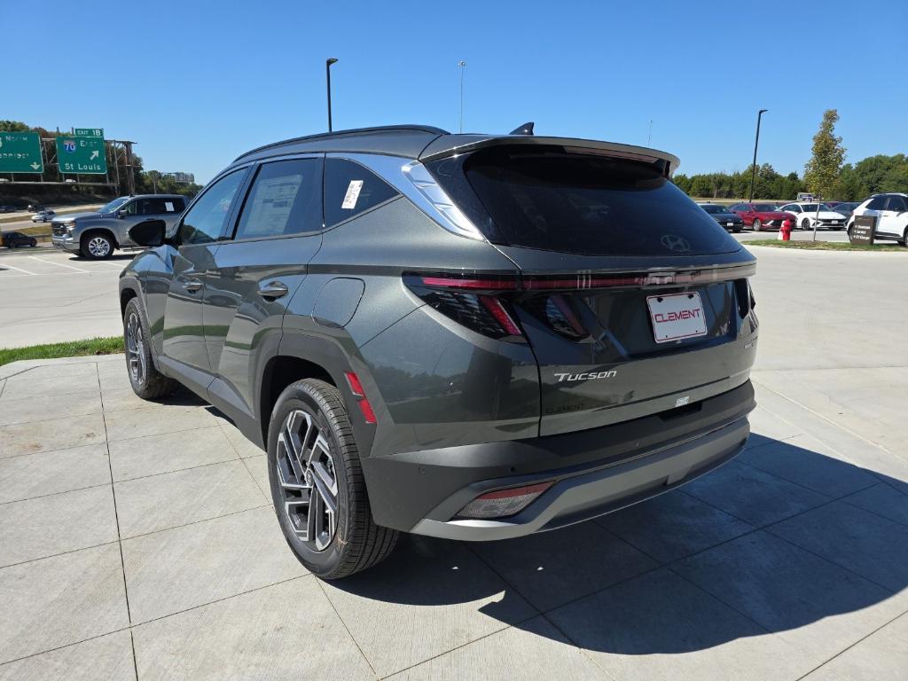 new 2025 Hyundai TUCSON Hybrid car, priced at $35,786